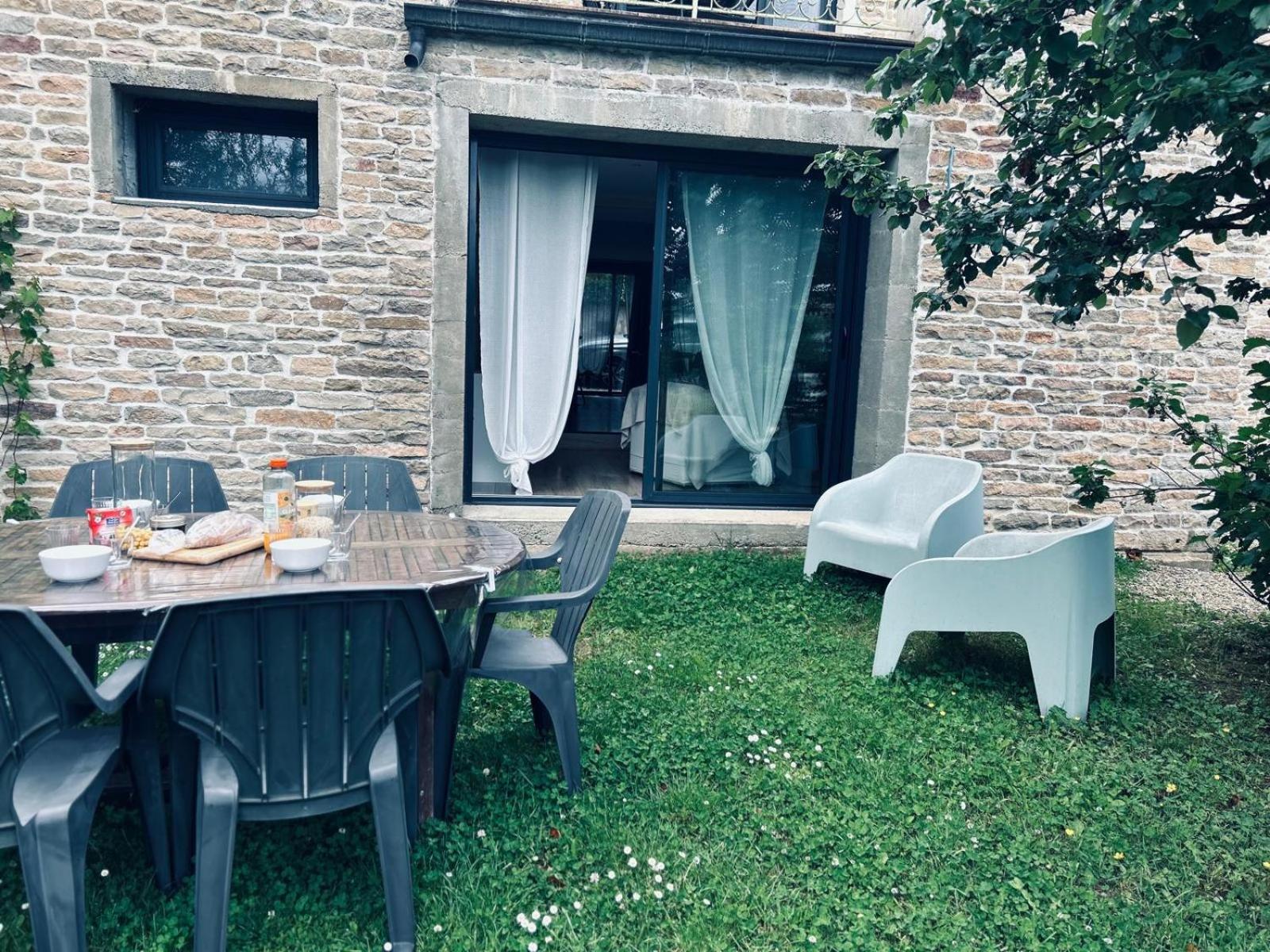 Appartement 3 Etoiles Tout Confort Et Spacieux En Campagne Bourguignonne Mancey Esterno foto